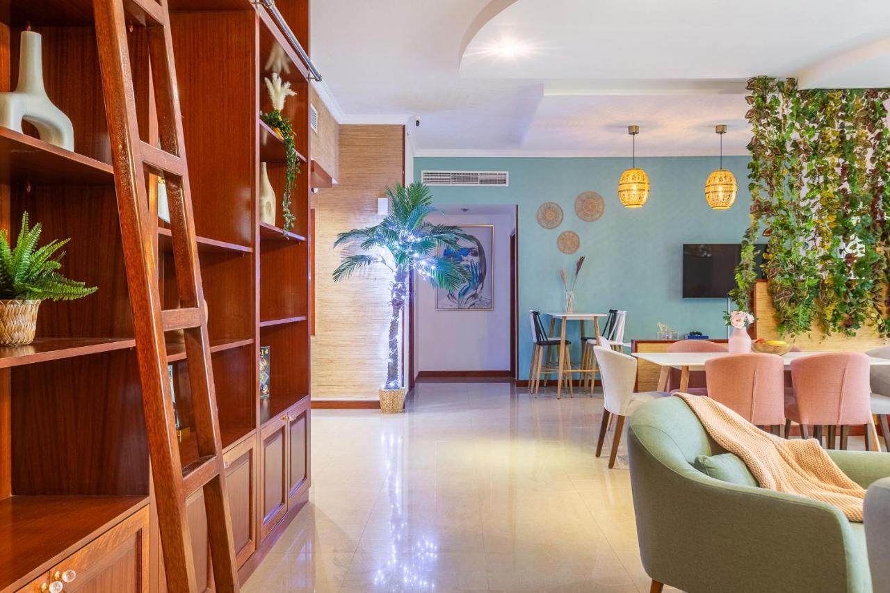 Homestar Deluxe Jbr Meditation & Wellness Hostel ドバイ エクステリア 写真